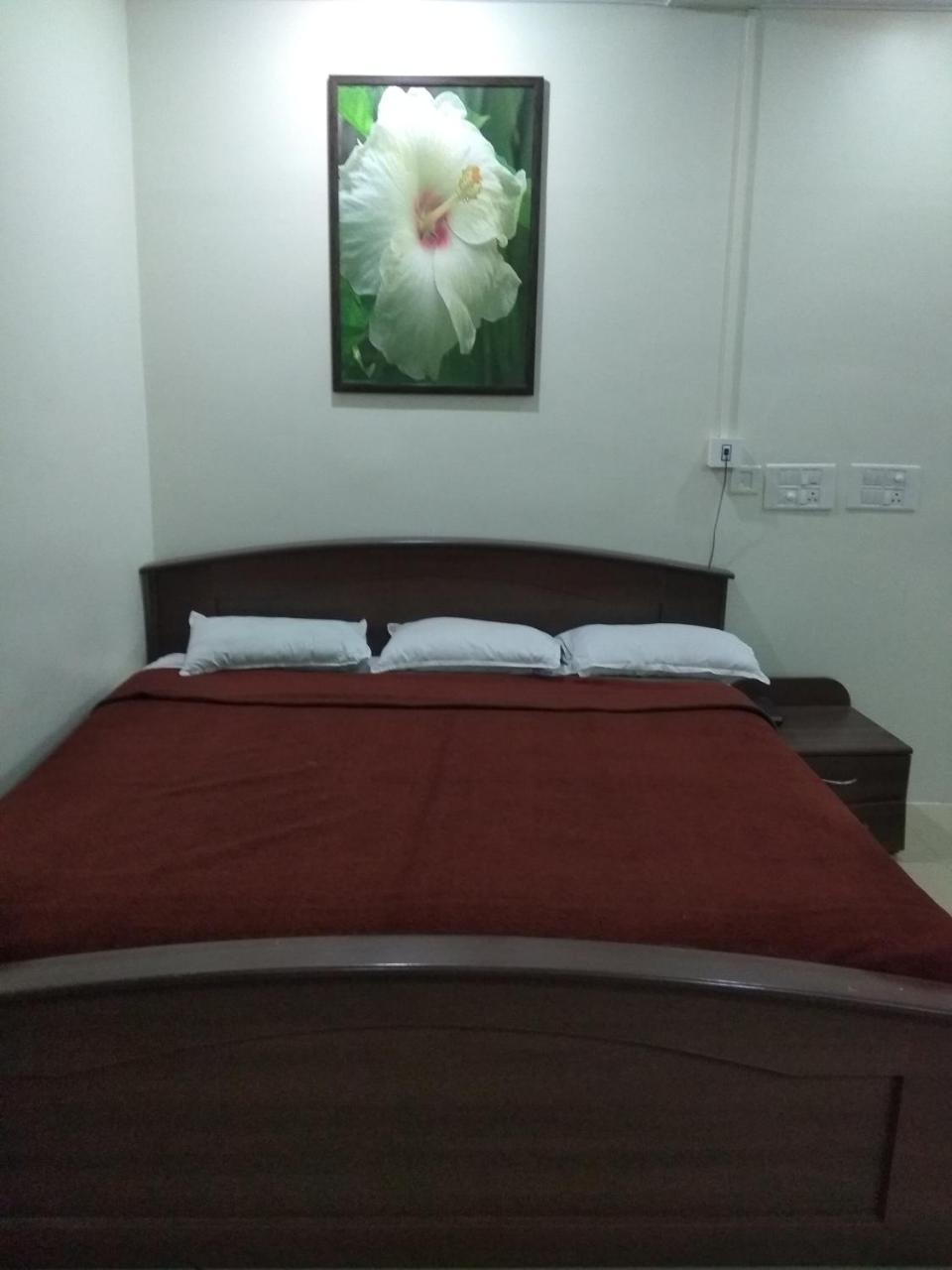 Sai Tirumala Residency Тирупати Экстерьер фото